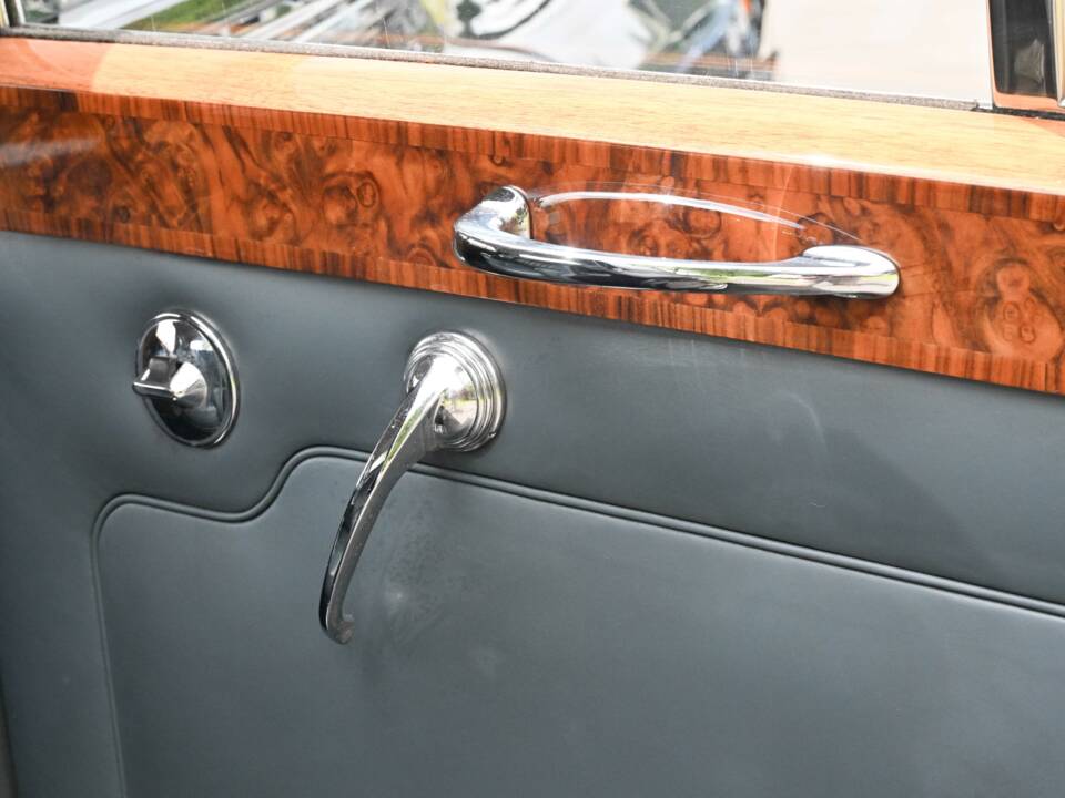 Bild 39/50 von Bentley S 3 (1962)