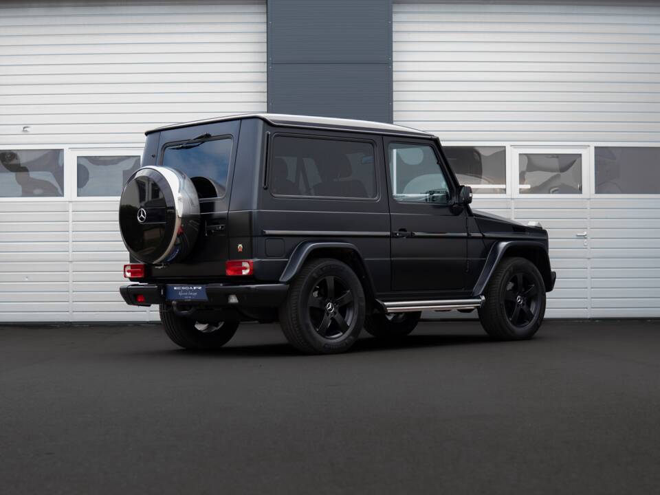 Obraz 2/28 pojazdu Mercedes-Benz G 500 (SWB) (2012)