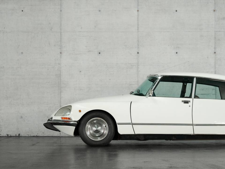 Bild 37/50 von Citroën DS 23 Pallas IE (1974)