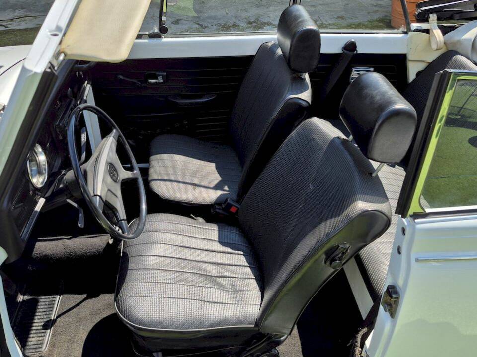 Image 31/73 of Volkswagen Beetle 1300 (1972)