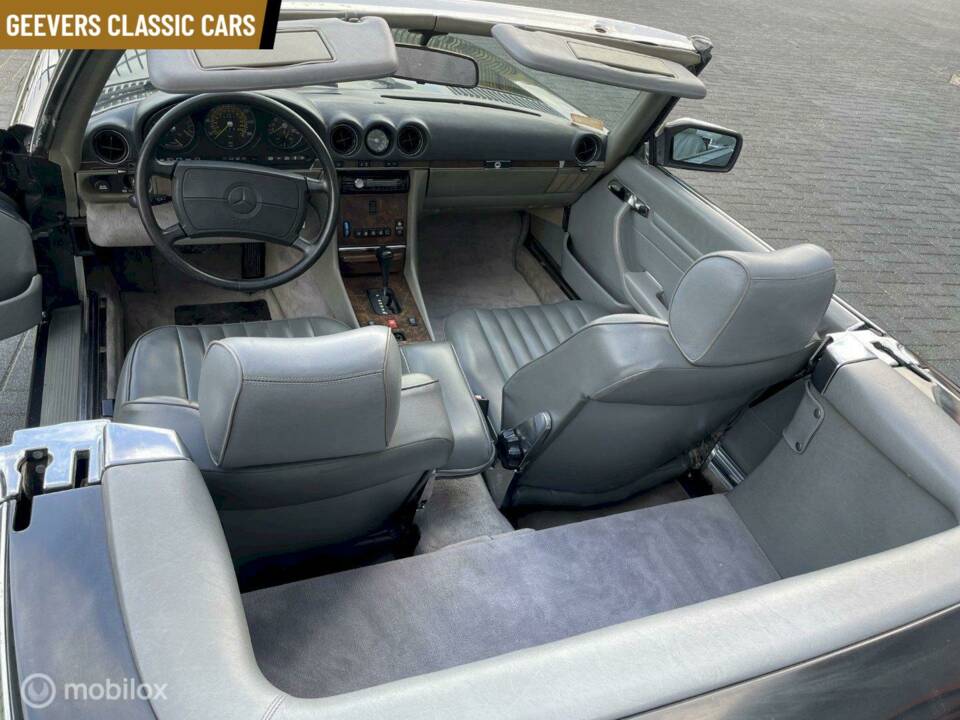 Image 10/10 of Mercedes-Benz 560 SL (1989)