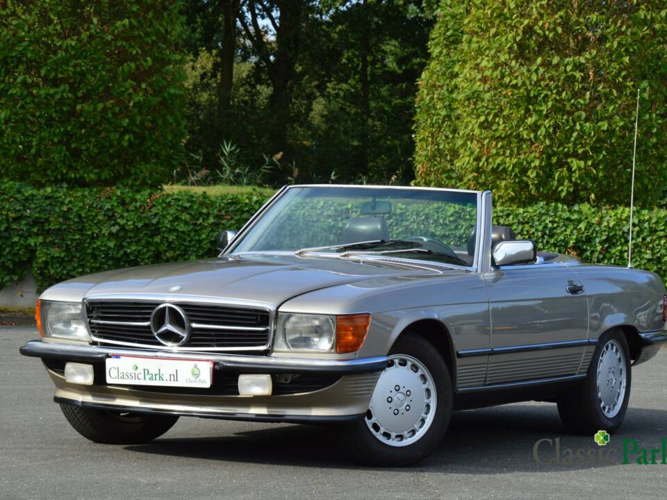 Image 1/47 de Mercedes-Benz 560 SL (1986)