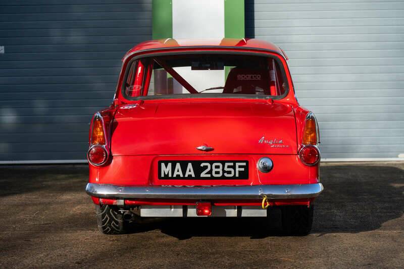 Bild 7/50 von Ford Anglia Super (1968)