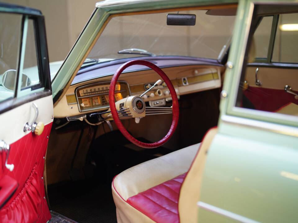 Image 29/83 of Borgward Isabella (1959)