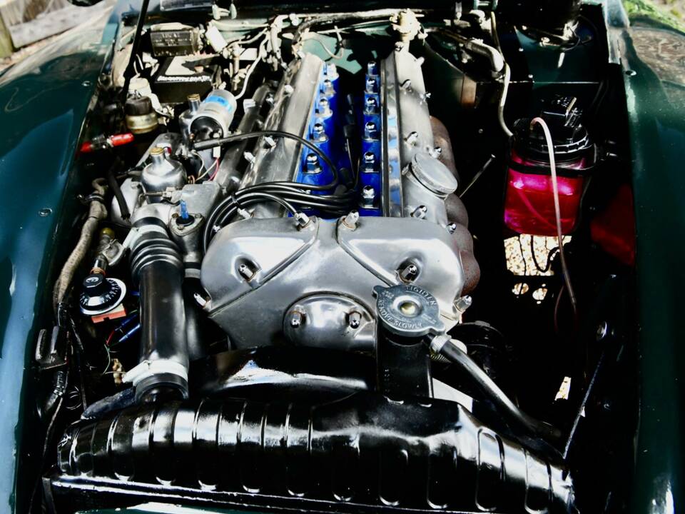 Image 26/50 of Jaguar XK 150 FHC (1960)