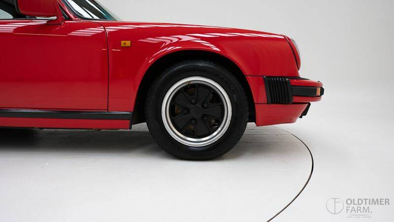 Immagine 10/15 di Porsche 911 Carrera 3.2 (1986)