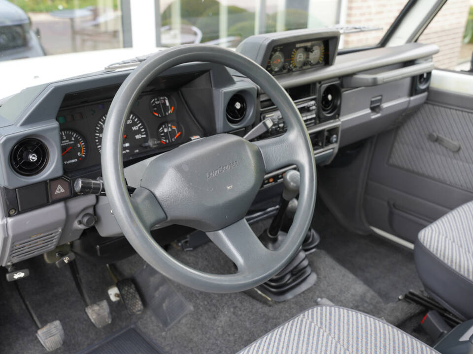 Immagine 3/50 di Toyota Land Cruiser 2.4 LX Turbo (1992)