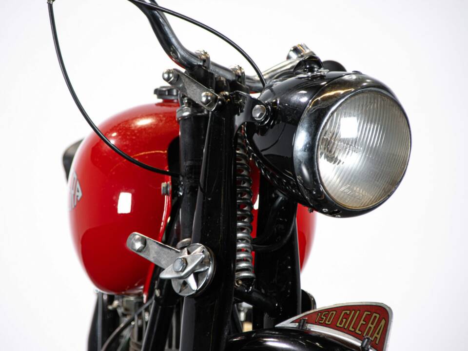 Bild 30/50 von Gilera 150 Sport (1951)