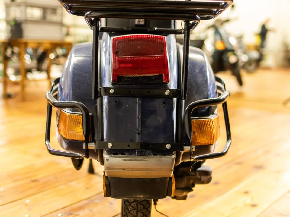Image 8/10 de Piaggio Vespa PX 200 E (1978)
