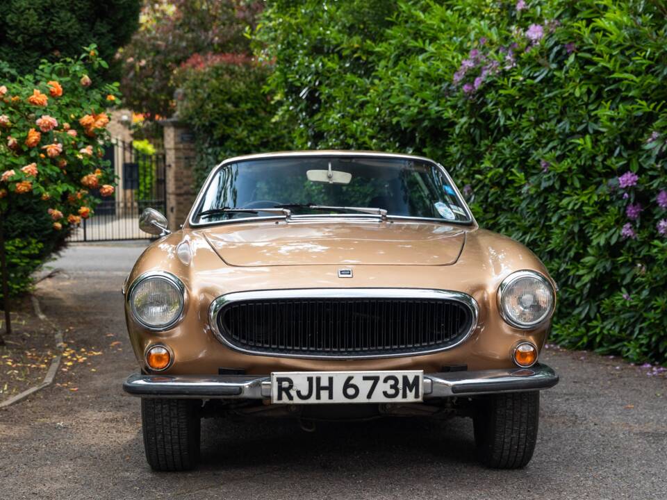 Image 13/50 of Volvo 1800 ES (1973)
