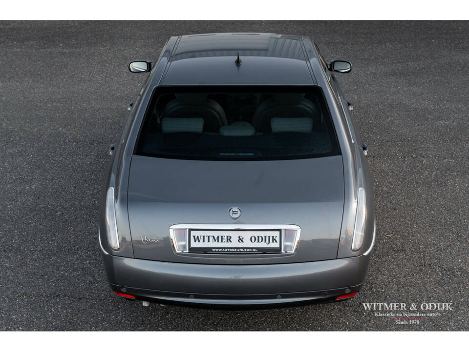 Imagen 12/33 de Lancia Thesis 3.0 V6 (2002)