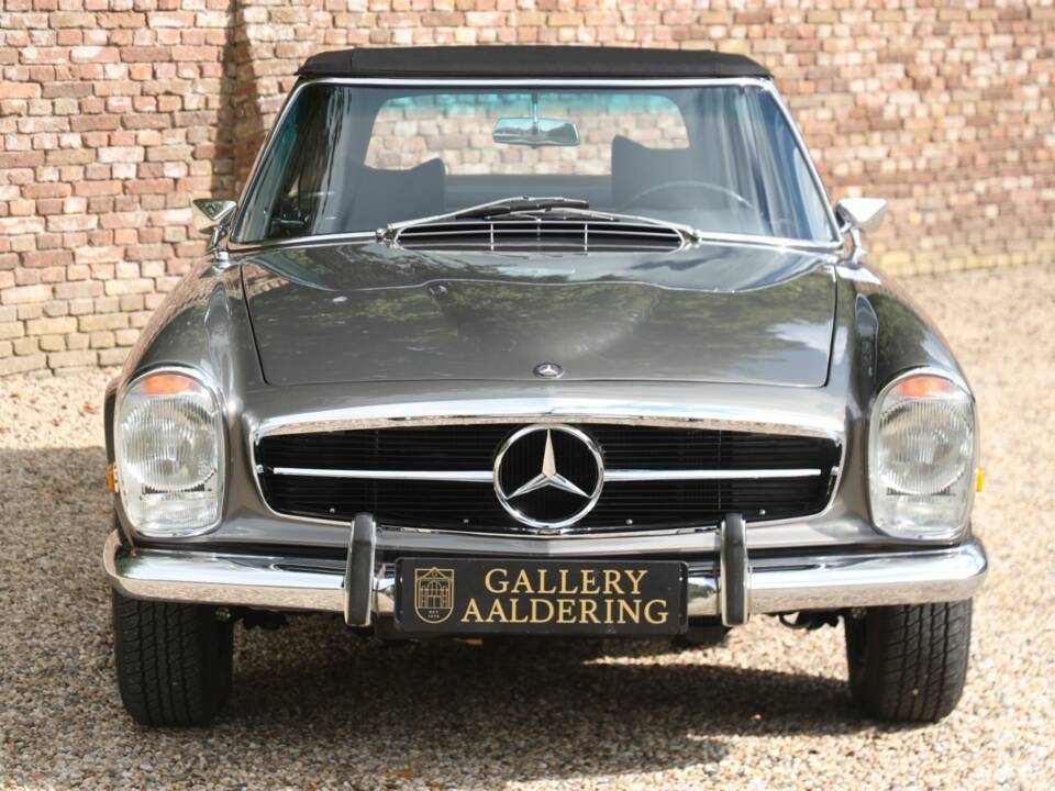 Bild 24/50 von Mercedes-Benz 280 SL (1971)