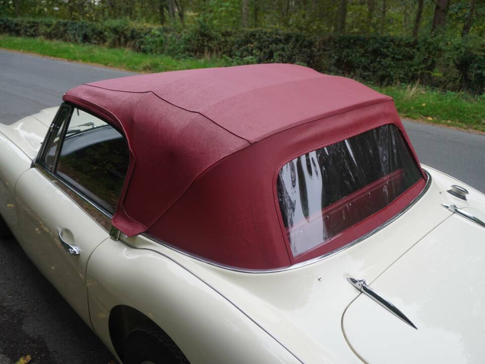 Immagine 16/25 di Austin-Healey 3000 Mk III (BJ8) (1964)