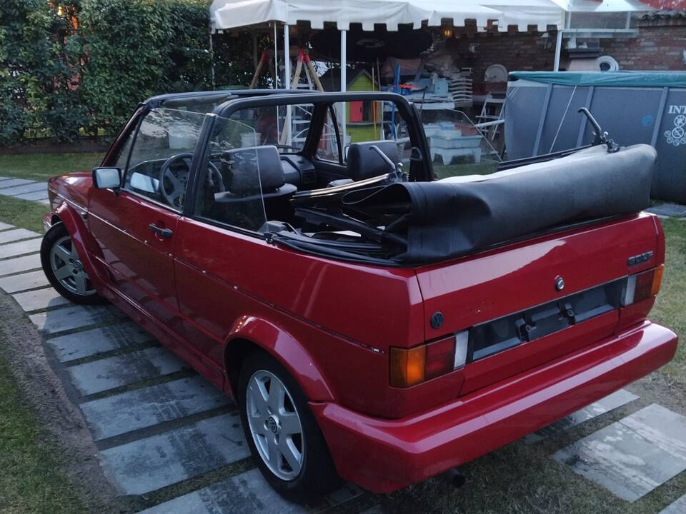 Image 33/55 de Volkswagen Golf Mk I Convertible 1.6 (1990)