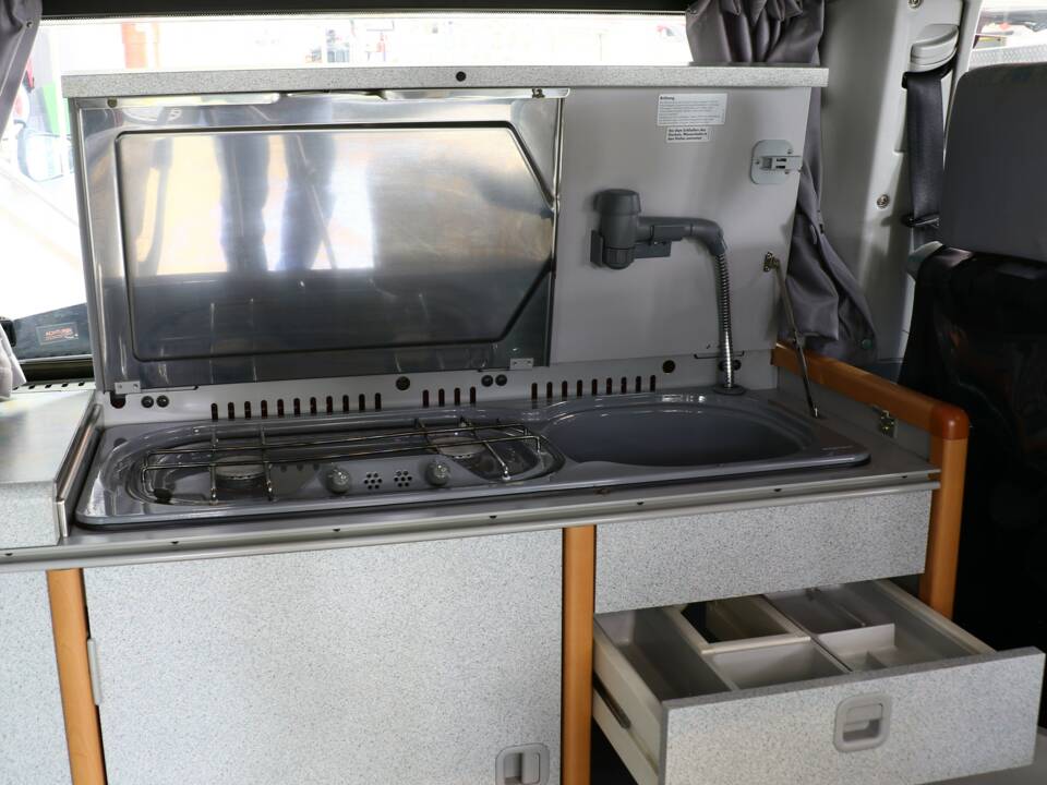 Bild 34/47 von Volkswagen T4 California 2.5 (1995)