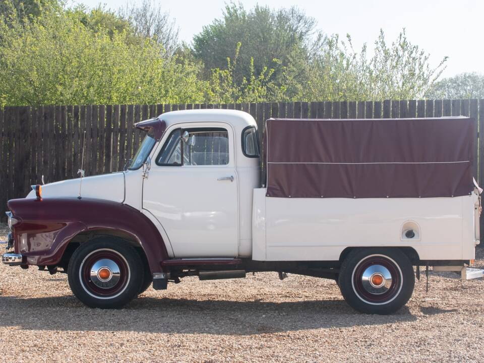 Imagen 2/50 de Bedford TJ (1965)