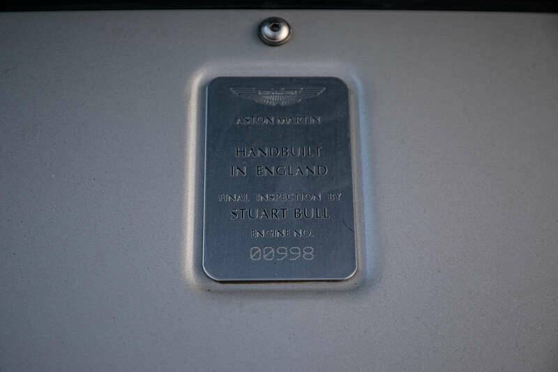 Image 21/39 of Aston Martin V12 Vanquish (2003)
