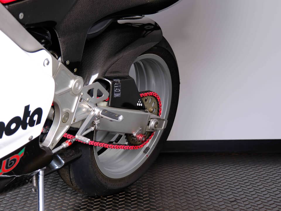 Image 42/94 of Bimota 500 V-Due (2003)