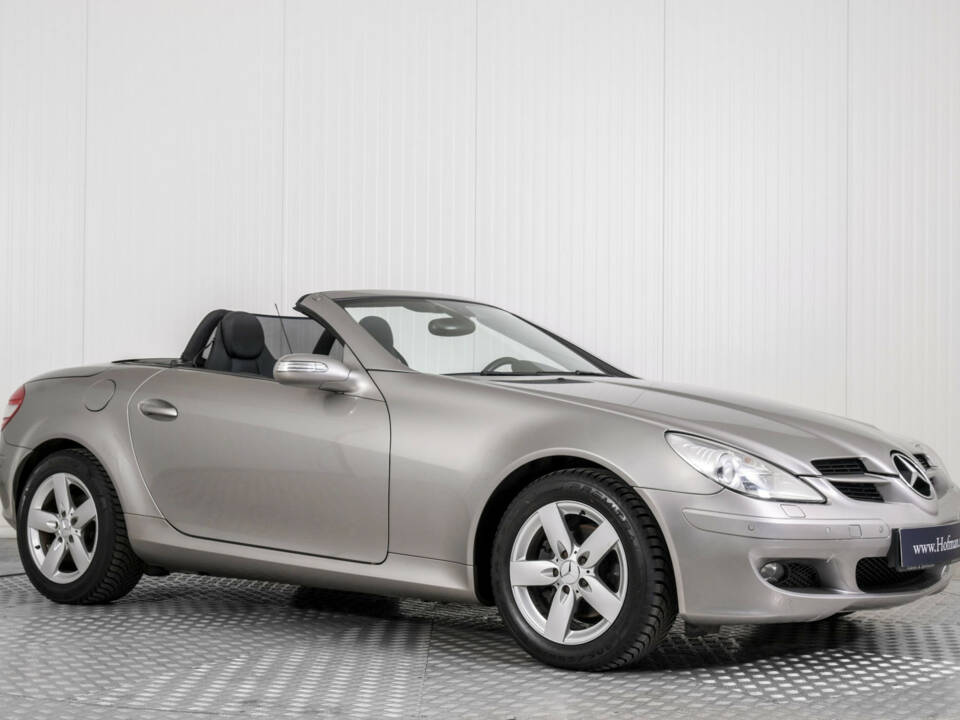 Immagine 5/50 di Mercedes-Benz SLK 200 Kompressor (2007)