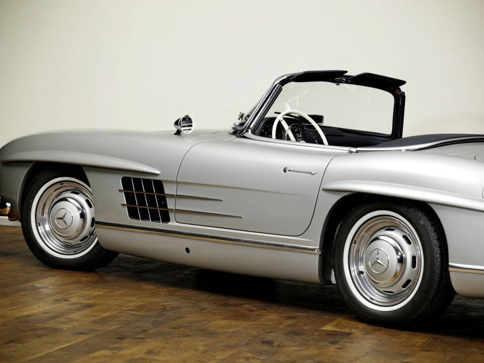 Afbeelding 23/30 van Mercedes-Benz 300 SL Roadster (1961)