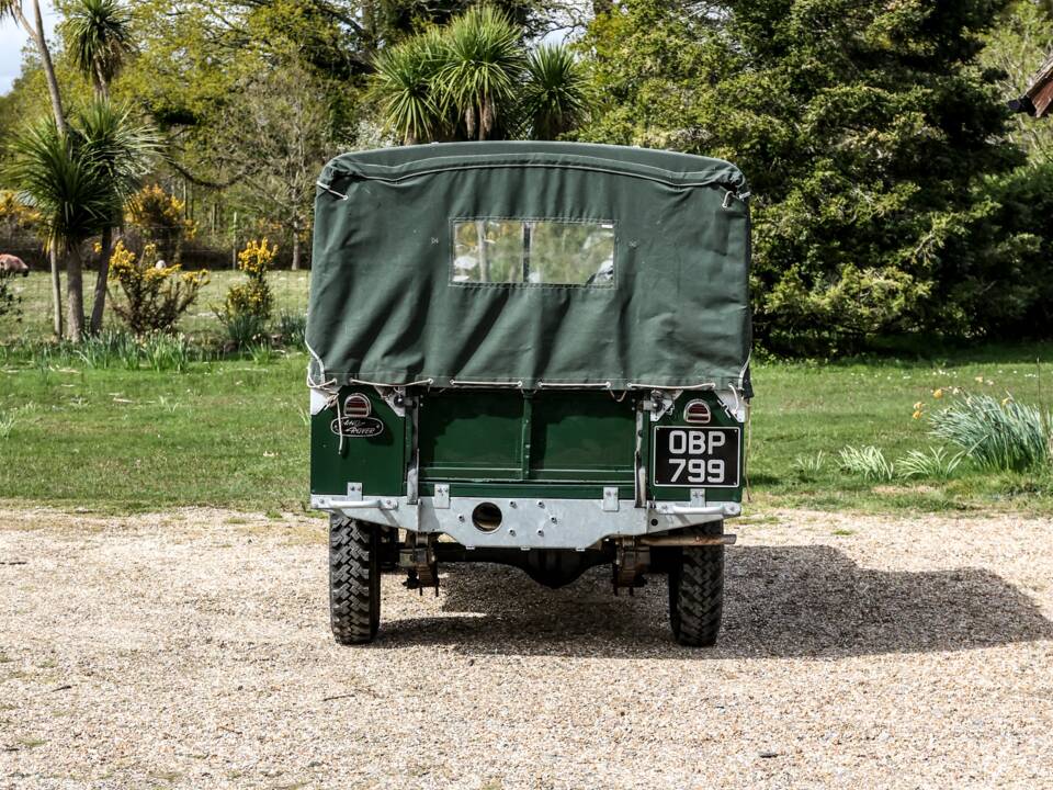 Image 17/34 of Land Rover 86 (1953)