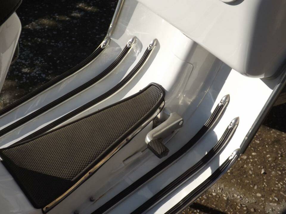 Image 32/40 of Piaggio Vespa 160 GS (1964)