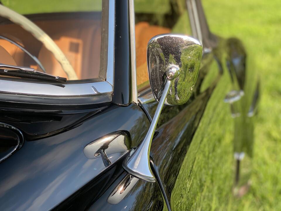 Afbeelding 32/67 van Mercedes-Benz 190 SL (1961)