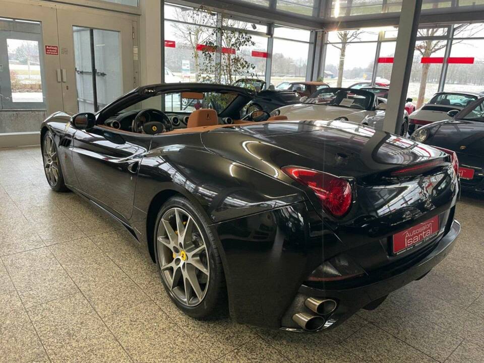 Immagine 5/19 di Ferrari California (2012)