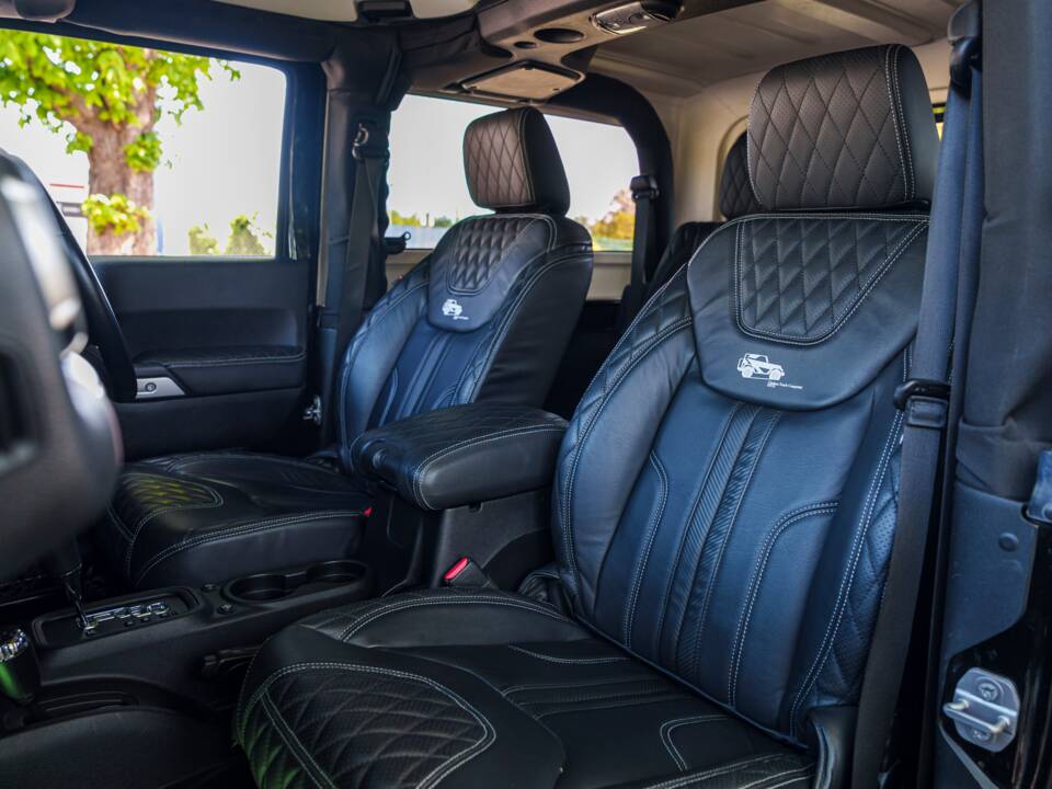 Immagine 26/31 di Jeep Wrangler 2.8 CRD (2014)