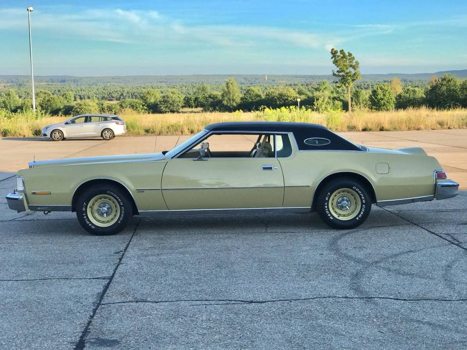 Immagine 10/34 di Lincoln Continental Mark IV (1974)