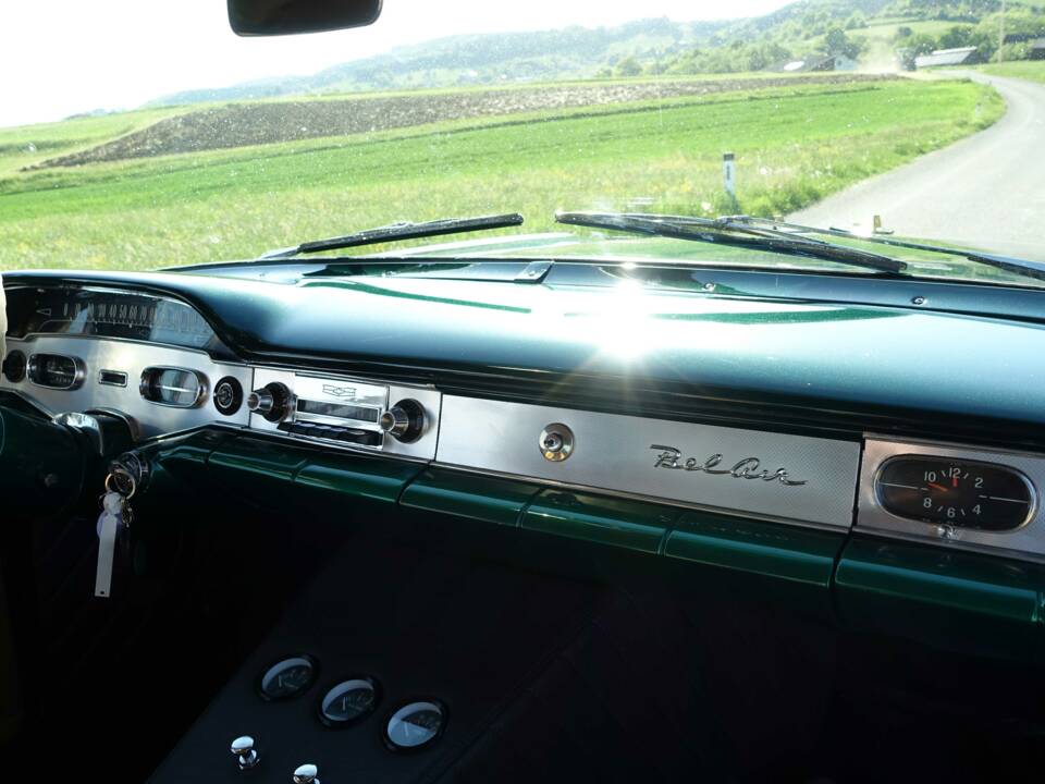 Image 36/42 of Chevrolet Bel Air Coupe (1958)