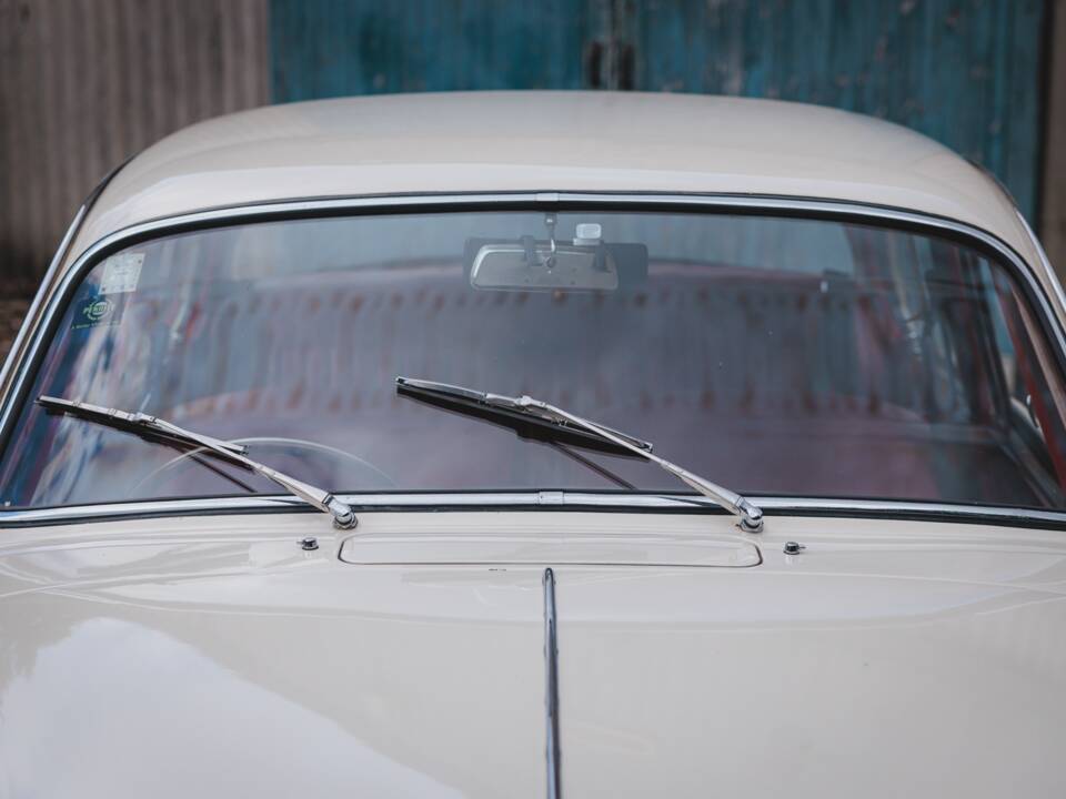 Immagine 12/50 di Jaguar Mk II 3.8 (1960)
