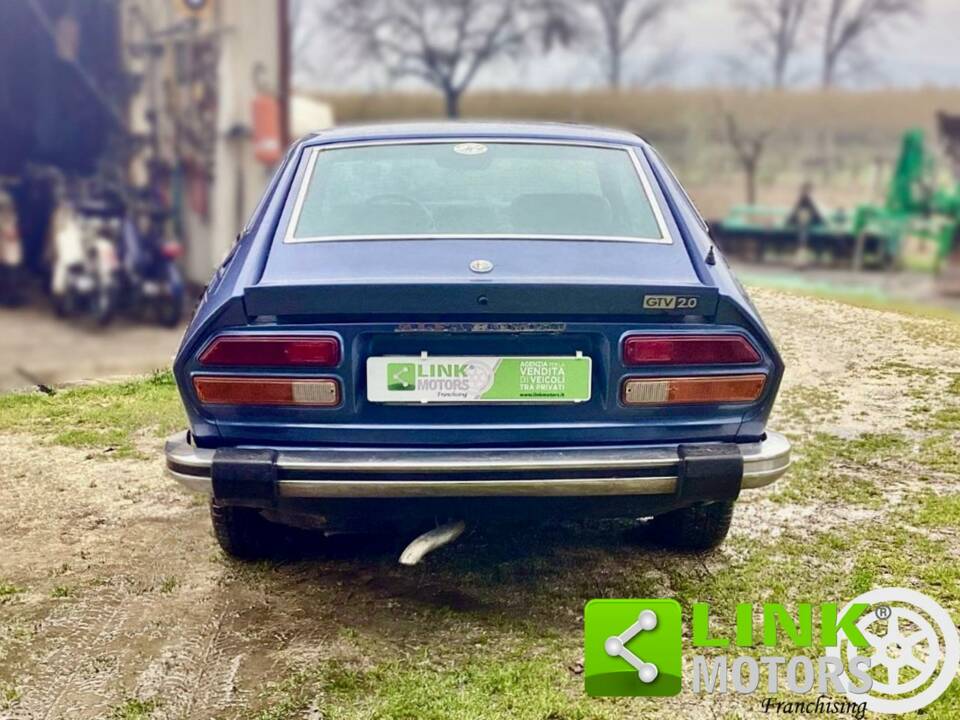 Image 6/10 of Alfa Romeo Alfetta GTV 2000 (1977)