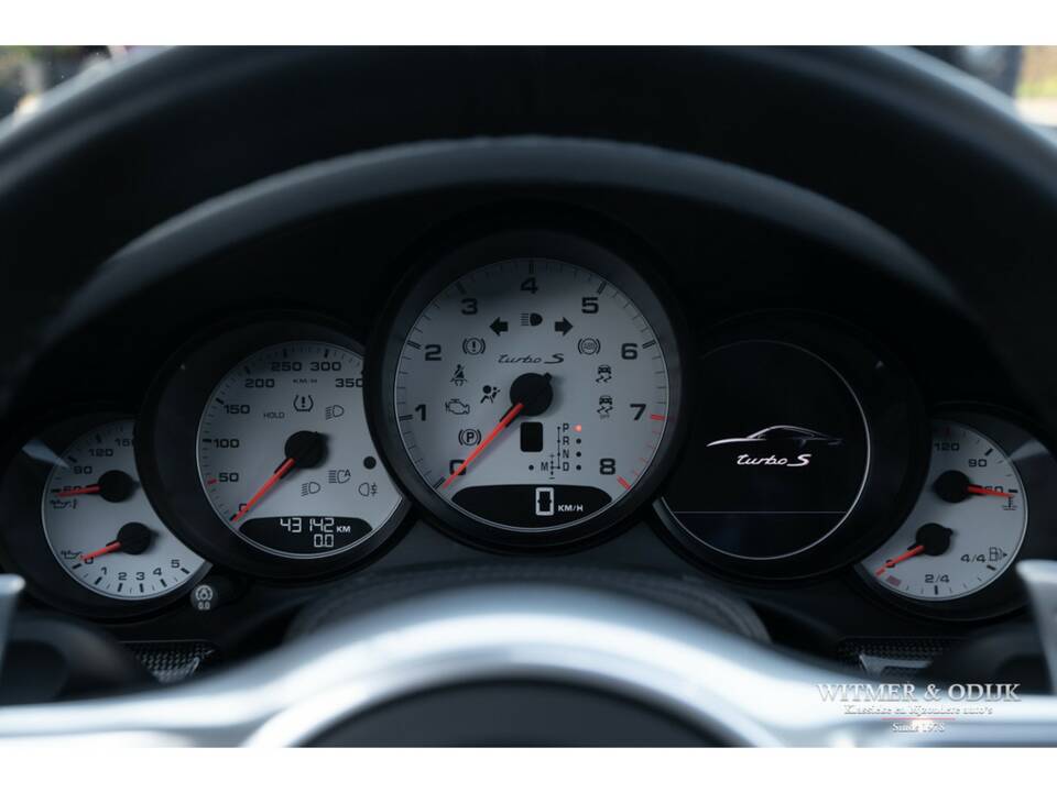 Image 19/34 of Porsche 911 Turbo S (2015)