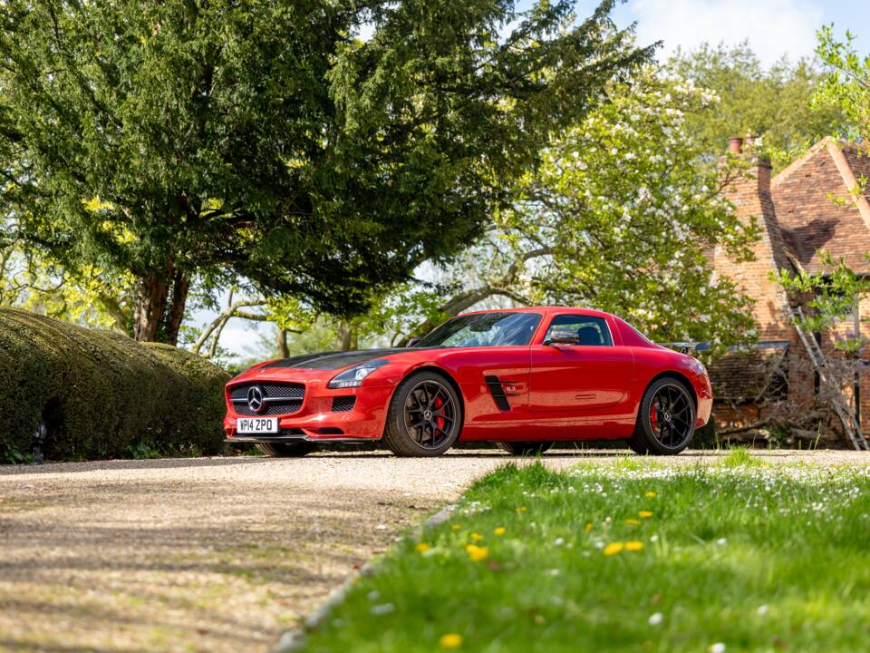 Image 12/50 of Mercedes-Benz SLS AMG GT &quot;Final Edition&quot; (2014)