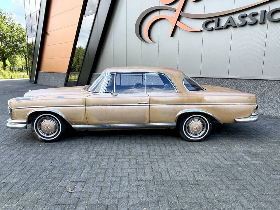 Image 9/36 of Mercedes-Benz 300 SE (1967)