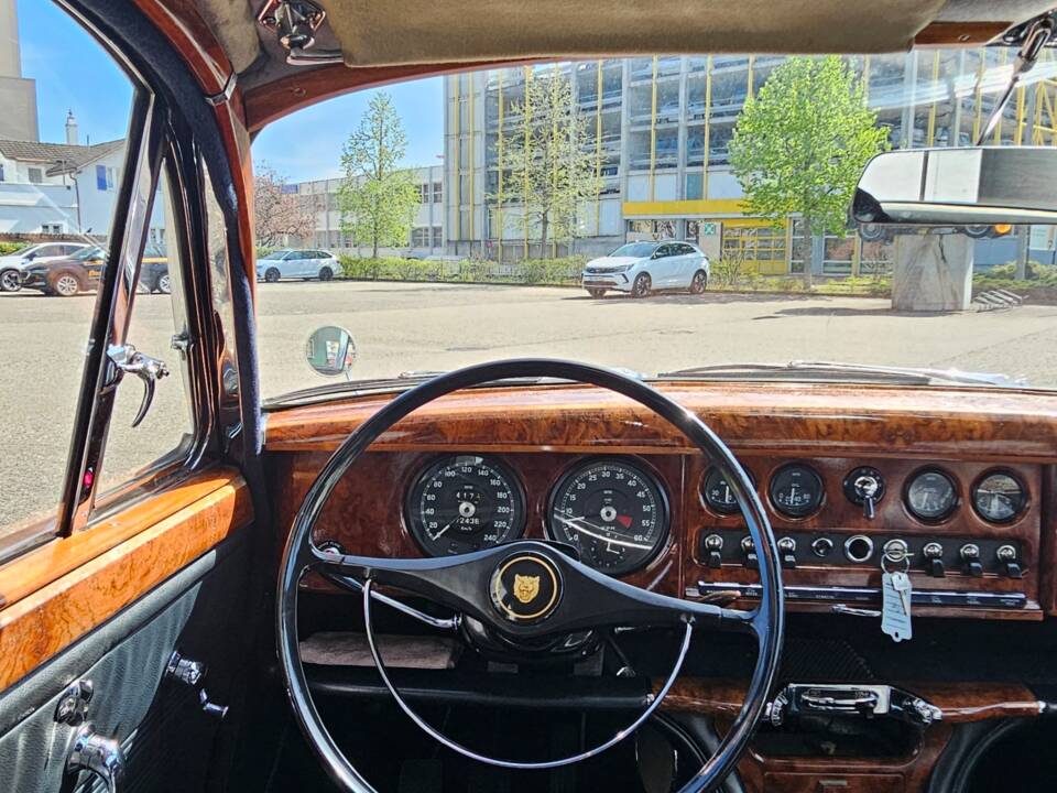 Bild 10/18 von Jaguar S-Type 3.8 (1964)