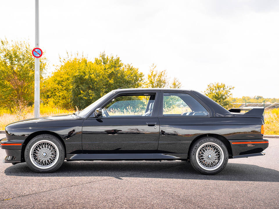 Image 3/91 de BMW M3 Sport Evo (1990)