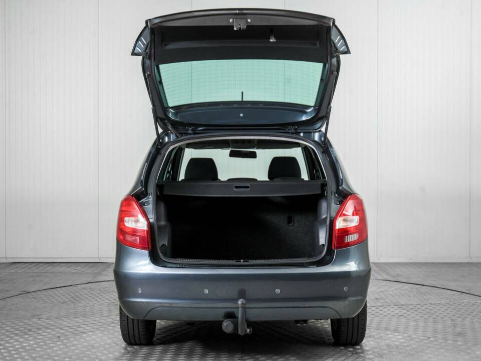 Imagen 41/50 de Skoda Fabia 1.2 TSI Combi (2014)