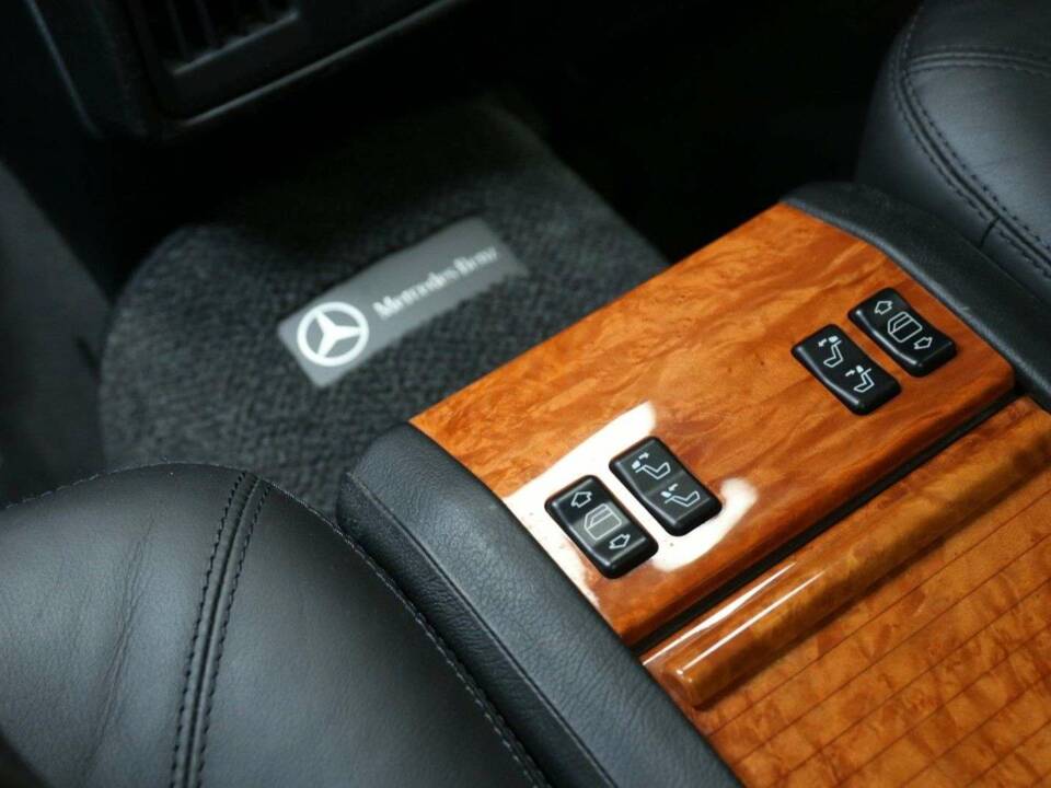Bild 20/30 von Mercedes-Benz CL 600 (1997)
