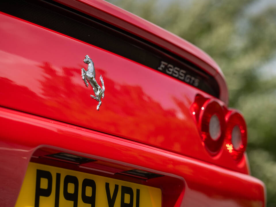 Immagine 34/50 di Ferrari F 355 GTS (1996)