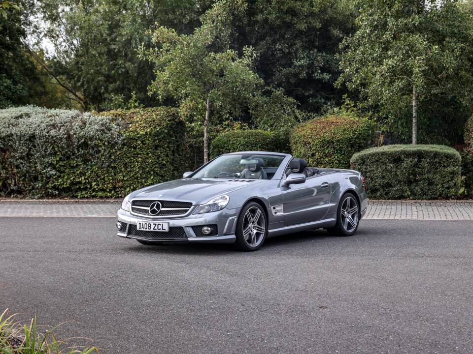 Afbeelding 41/47 van Mercedes-Benz SL 63 AMG (2008)