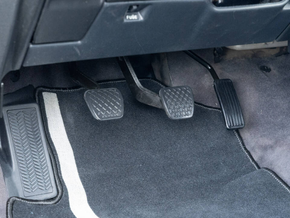 Image 66/80 of Honda CRX (1991)