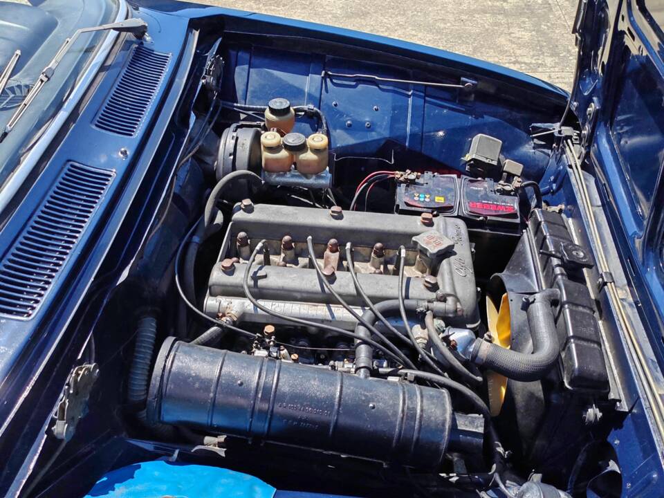 Image 49/50 of Alfa Romeo 2000 Berlina (1972)