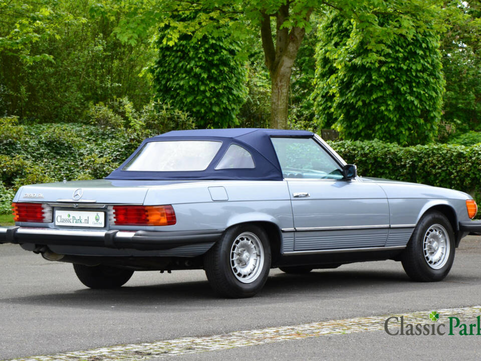 Image 7/50 of Mercedes-Benz 380 SL (1983)