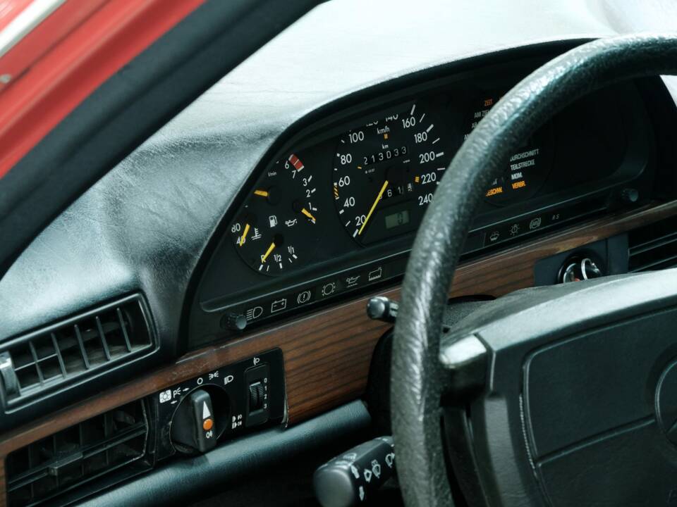 Bild 35/50 von Mercedes-Benz 500 SE (1987)