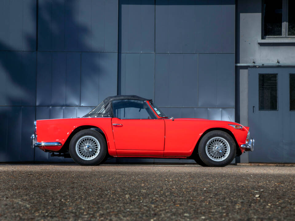 Immagine 6/23 di Triumph TR 4 (1962)