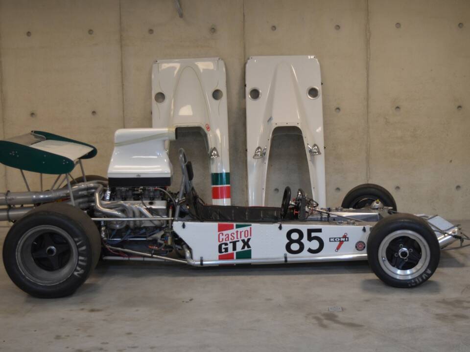 Image 7/15 of Lotus 70 (1970)