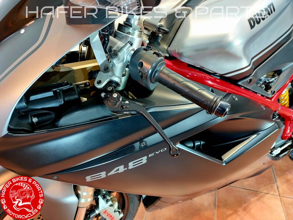 Imagen 45/55 de Ducati DUMMY (2010)