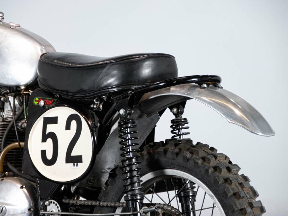 Bild 10/50 von BSA DUMMY (1974)